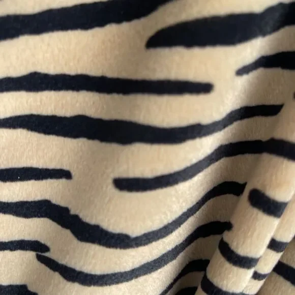 Bebe Faux Fur Tiger Stripe Beige Black Belted Coat L
